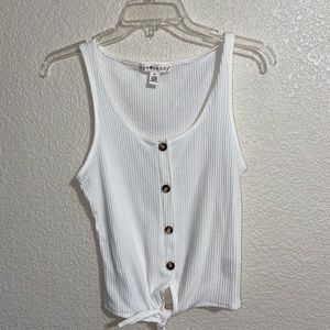 button tanktop with bottom tie